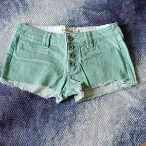 Bullhead shorts, size 3